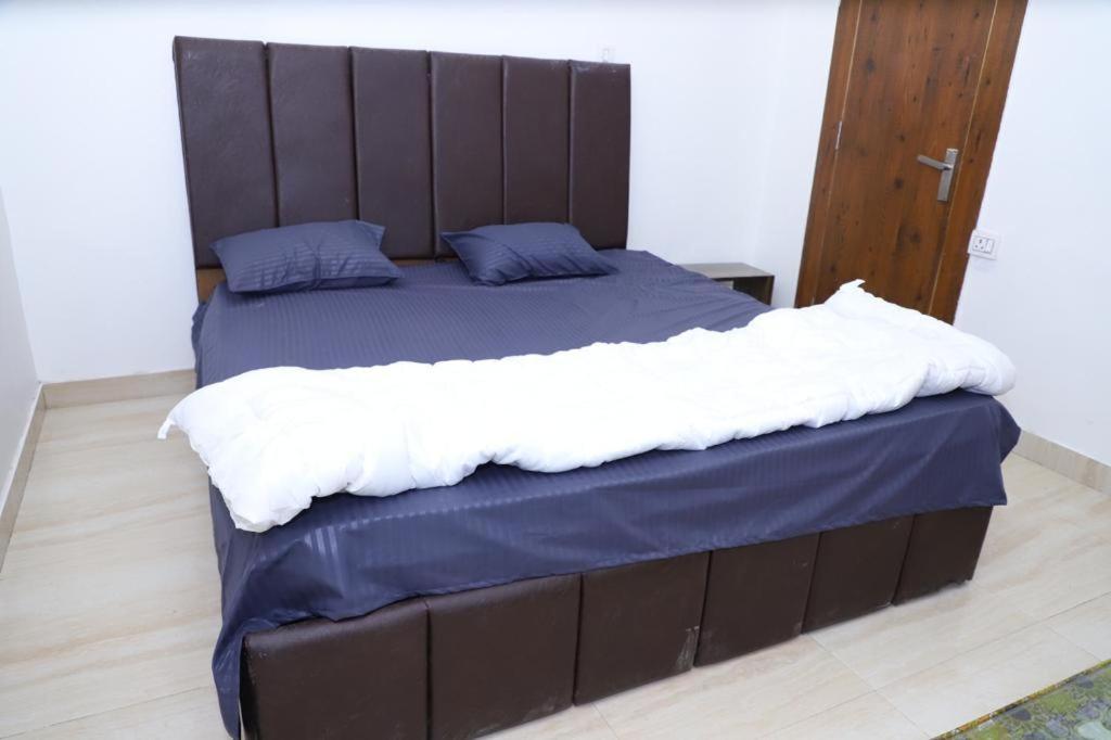 Hotel Aashirvad Faridabad Εξωτερικό φωτογραφία